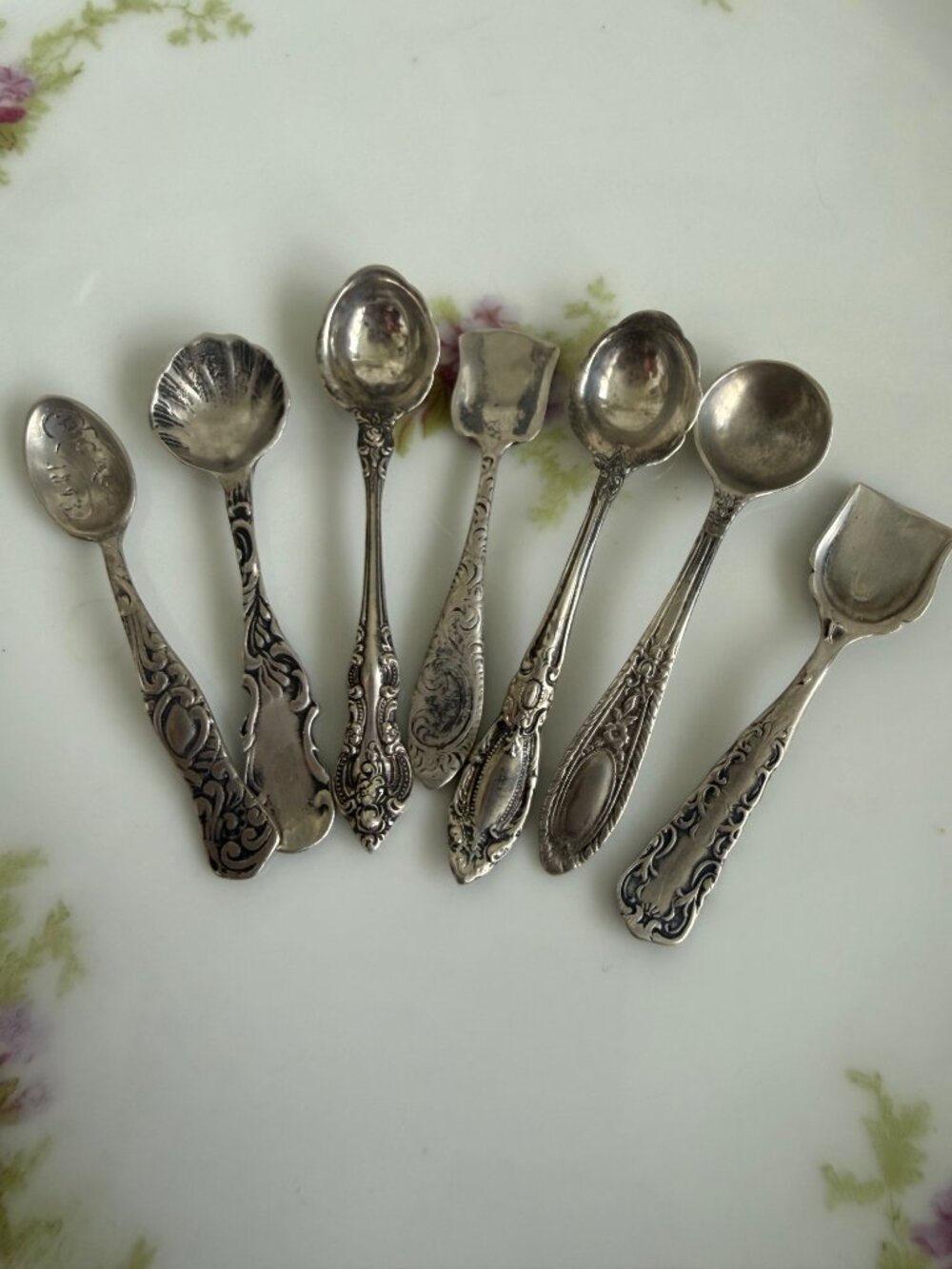 Antique Lot of 7 Sterling Salt Cellar spoons Engraved Chicago 1898/Clamshell